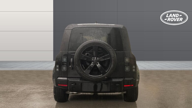 Land Rover Defender 3.0 D250 X-Dynamic HSE 110 5dr Auto Diesel Estate